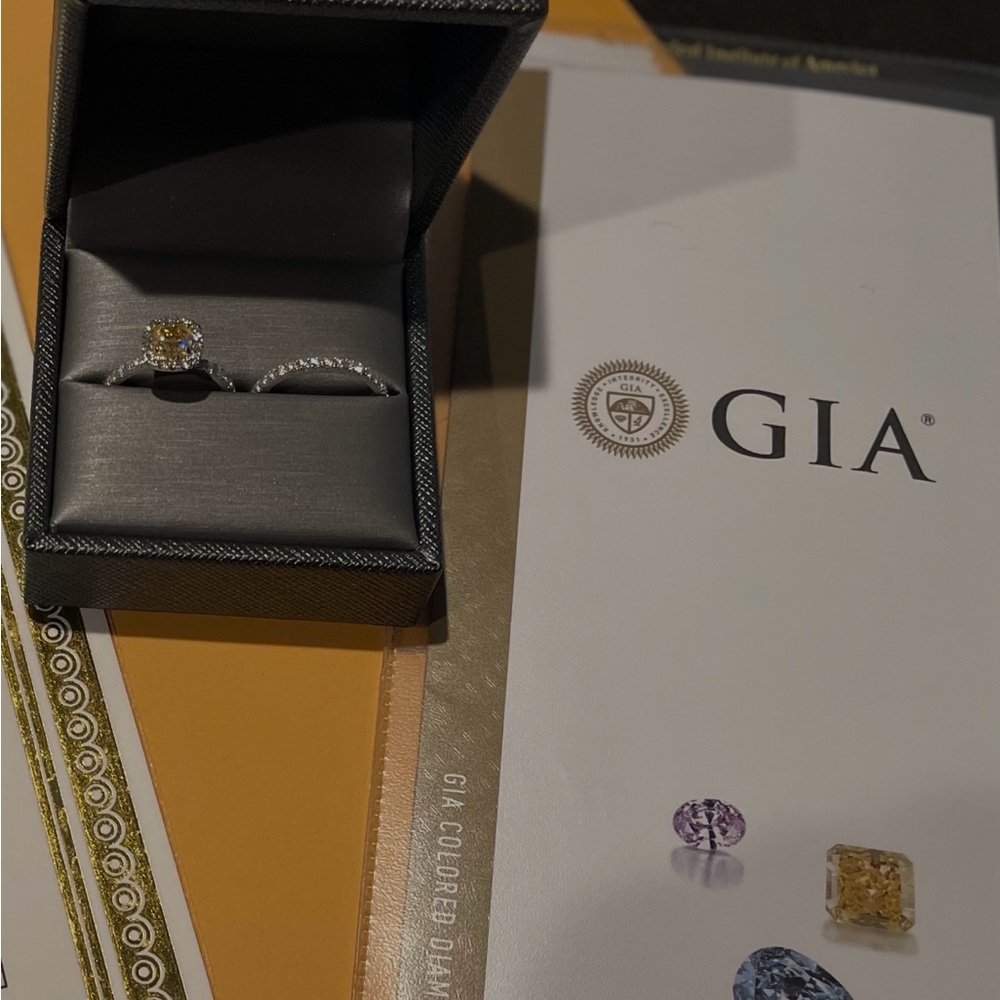 GIA 3.01 CT CANARY DIAMOND 14K WHITE GOLD BRIDAL AND ANNIVERSARY RING SET - Picture 6 of 12